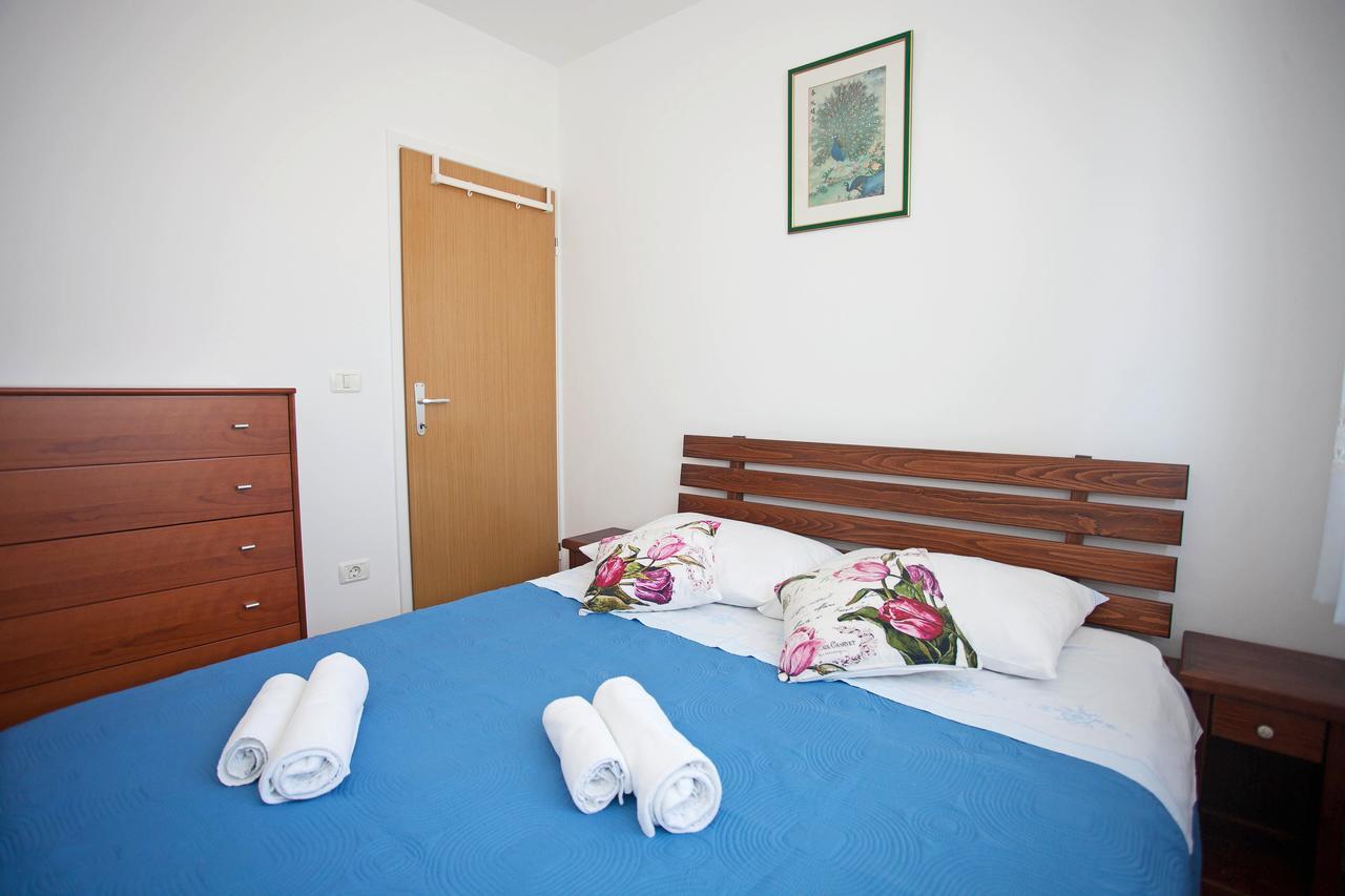 Apartment Pia ロヴィニ エクステリア 写真