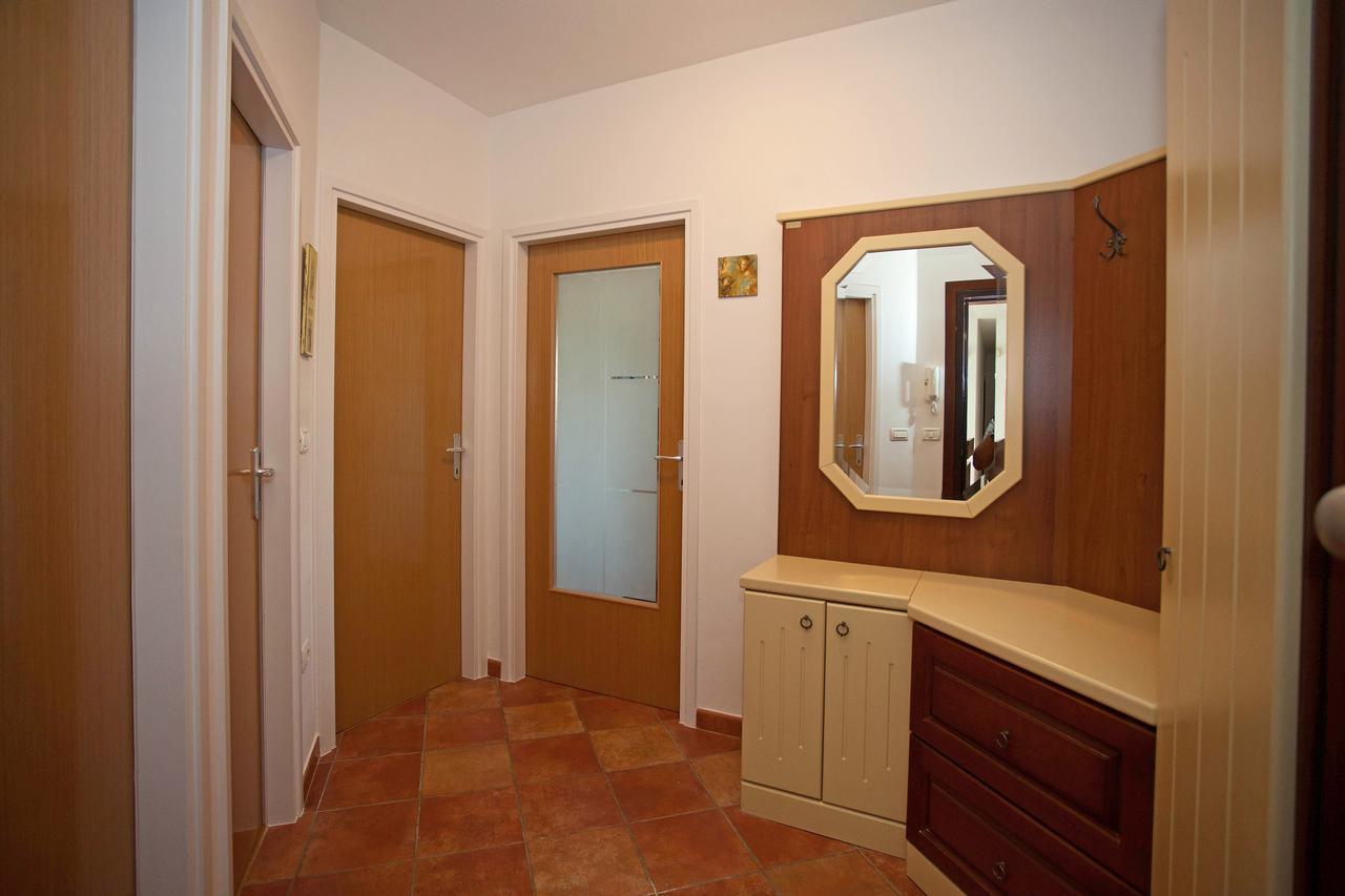 Apartment Pia ロヴィニ エクステリア 写真